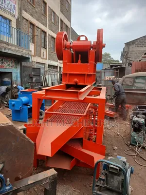 Heavy Duty Jaw Crusher - 20 Tonnes/Hour