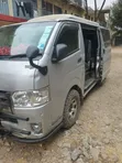 Toyota HiAce 2016 Nyeupe - 4