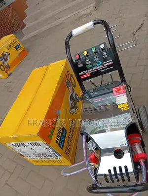 Milano MPW-700 High-Pressure Washer
