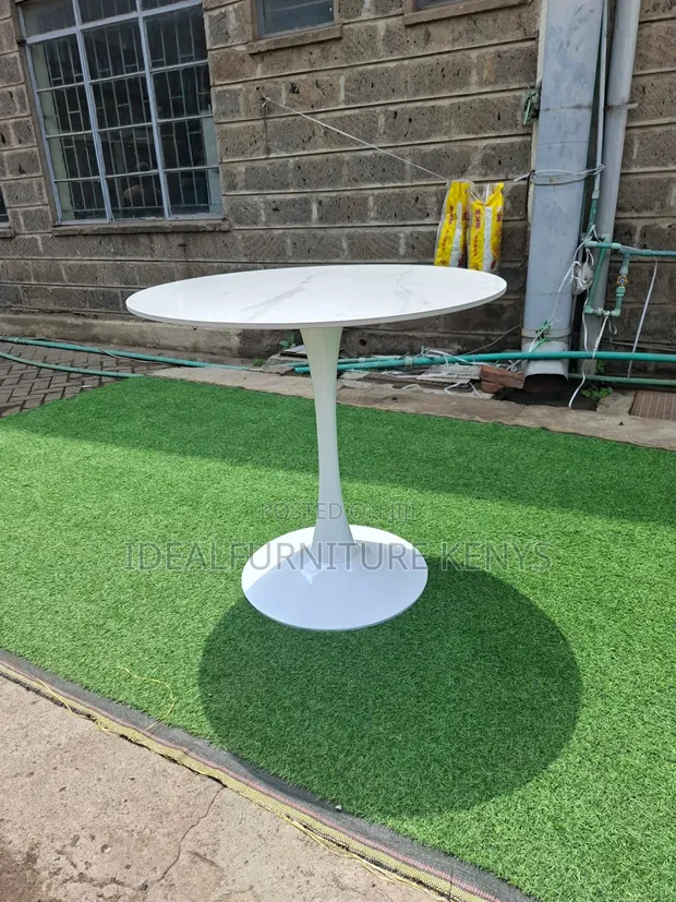 Boss Office Products Round Dining Table - 1