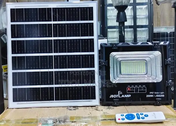 JSOT 200W Solar Floodlight with Remote - 1