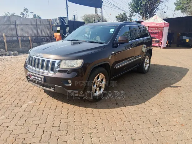 Jeep Cherokee 2013 Black - 1
