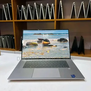 Laptop HP ZBook Studio G10 - Core i9, 32GB RAM, 512GB SSD