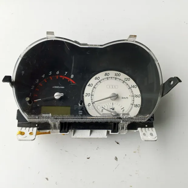 Toyota Ist 2004 Speedometer - 1