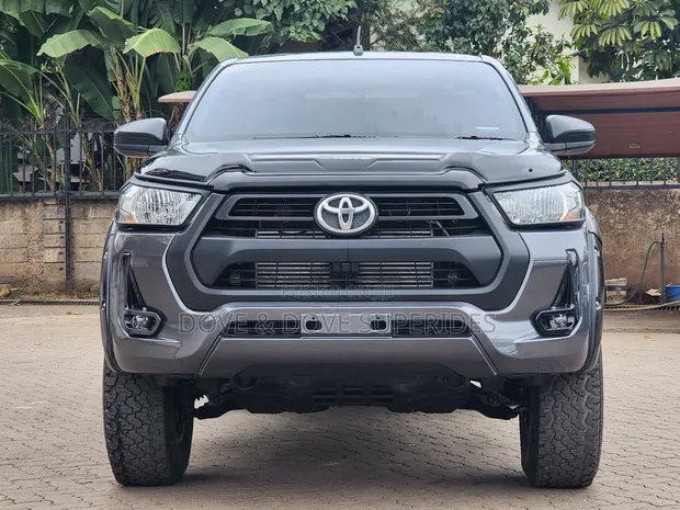 2020 Toyota Hilux Double Cab 2.8L Diesel - 1