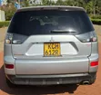 Mitsubishi Outlander 2010 Silver - 2