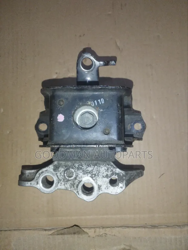 Daihatsu Mira Engine Mount - 1