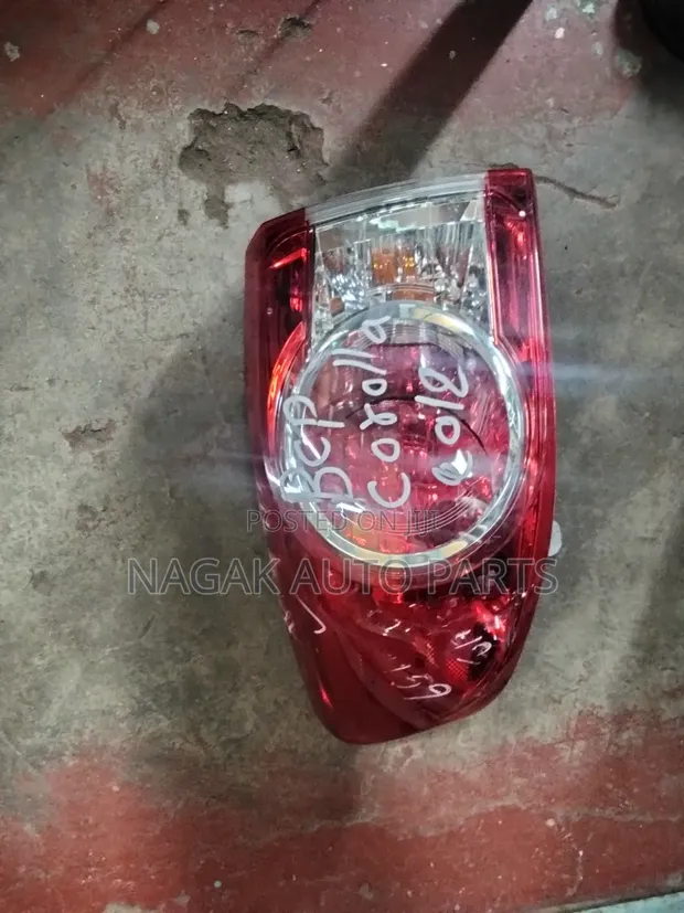 Toyota Corolla 2012 Taillight (Used) - 1
