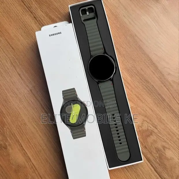 Samsung Galaxy Watch7 44mm - Brand New - 1