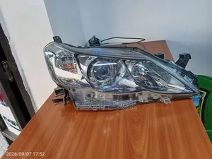 Toyota Mark X 2010 Headlight (Used)
