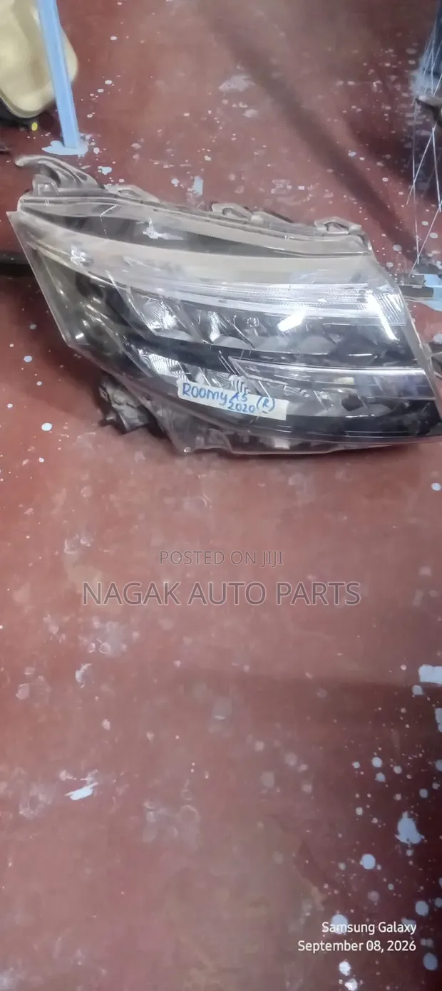 Toyota Rommy 2020 Xenon Headlight - 1