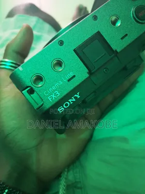 Sony FX3 Cinema Camera (Rig + Mount)
