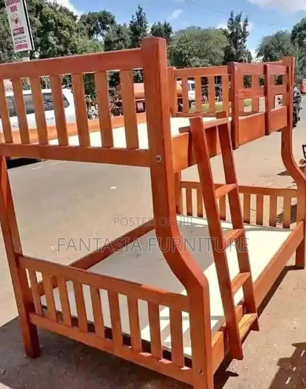 3.5x6 Top, 4x6 Bottom Mahogany Wood Bunk Bed - 1
