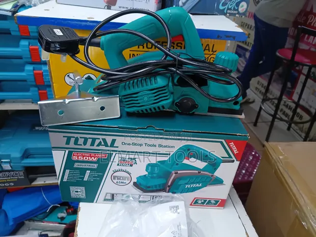 Total 550W Electric Planer - 1