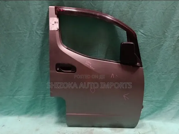 Mlango wa Abiria Nissan NV200 Vanette Van - Kulia (2010) - 1