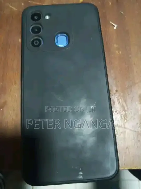 Tecno Spark 9 64GB Blue - 1