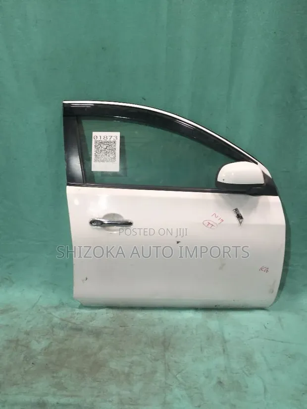 Mlango wa Mbele wa Nissan Latio N17 (LH) - 2016 - 1