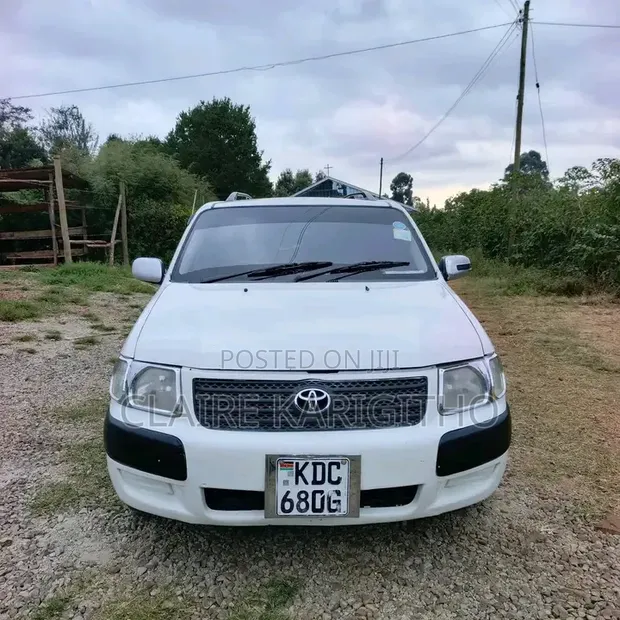 Toyota Succeed SV Premium 2014 White - 1