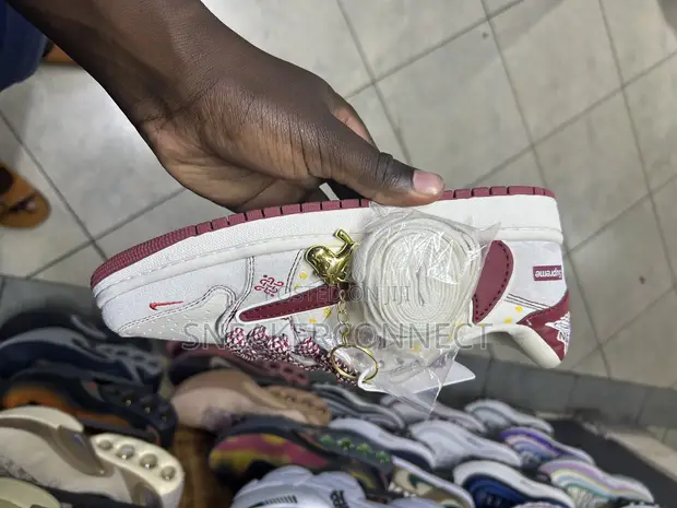 Nike Air Jordan 1 Low x Supreme 'Year of the Horse' - 1