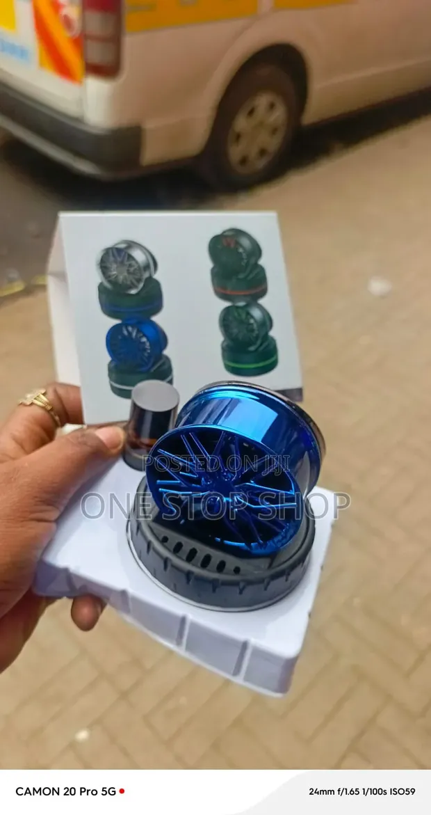 Modeled Stylized Multi-Spoke Racing Rims Air Freshener - 1