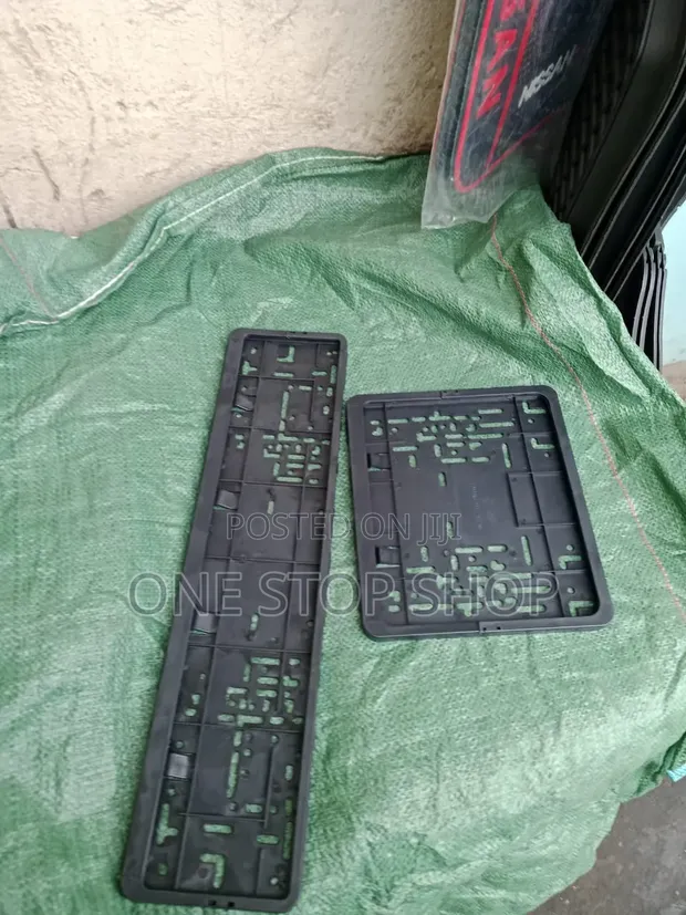 Plastic Number Plate Brackets - Grid Pattern - 1