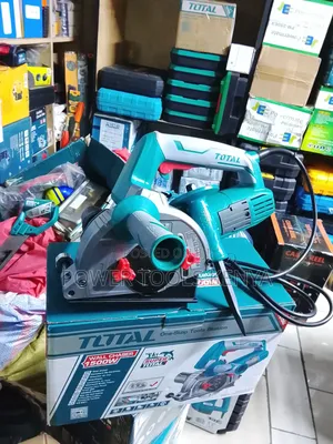 Total 1500W Wall Chaser