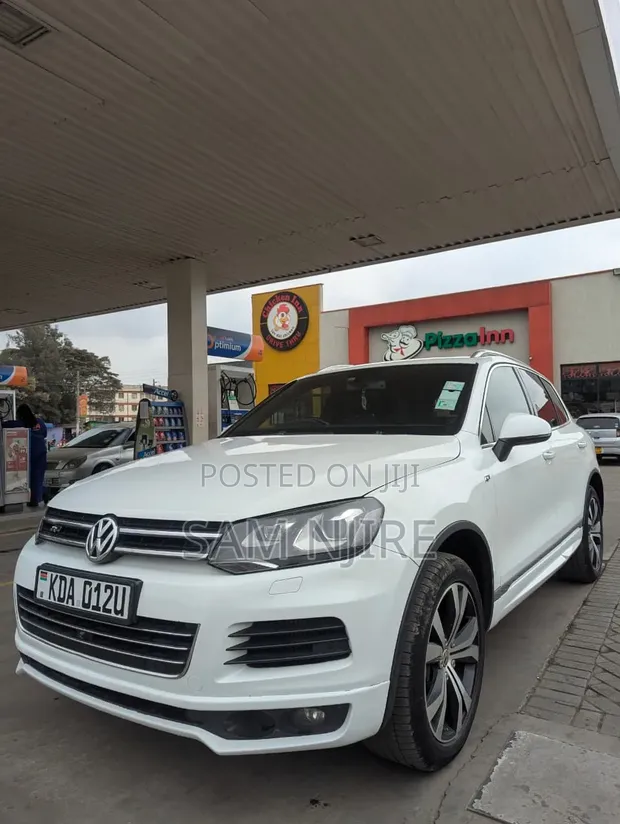 Volkswagen Touareg 2014 White - 1