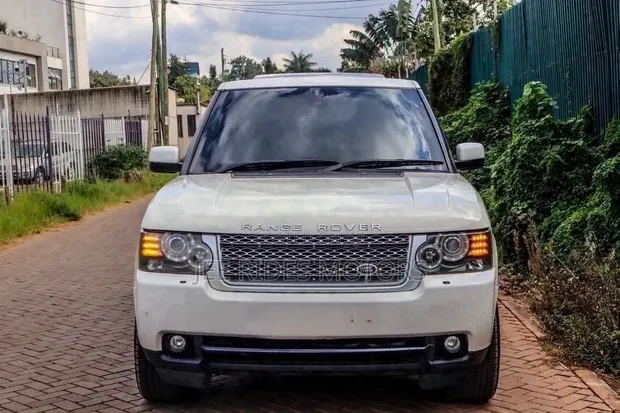Land Rover Range Rover Vogue 2010 White - 1
