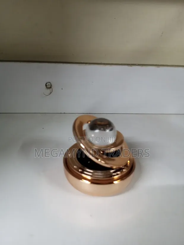 Solar Powered Car Aromatherapy Diffuser - 1