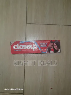 Close-Up Toothpaste - Fresh Breath & Whitening Gel