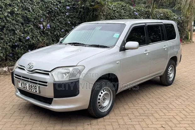 Toyota Probox 2017 Silver - 1