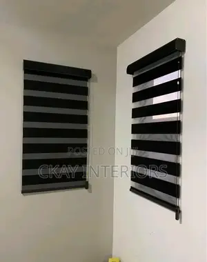 Horizontal Office Blinds for Focused Study Environment