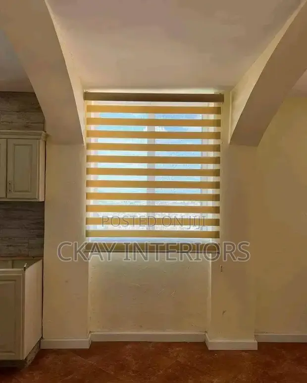 Beautiful Horizontal Blinds for Spas - 1