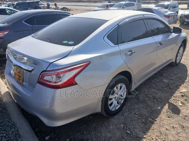 Nissan Teana 2017 Silver - 1