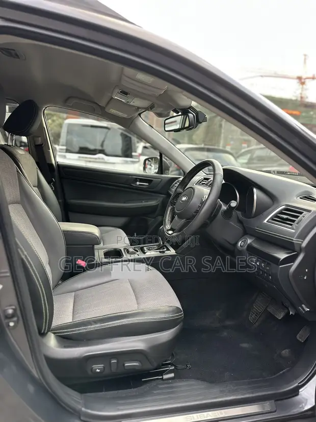 Subaru Outback 2.5i Touring AWD 2019 Gray - 1