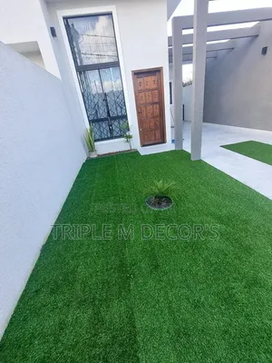 10mm Artificial Grass Carpet (Indoor/Outdoor)