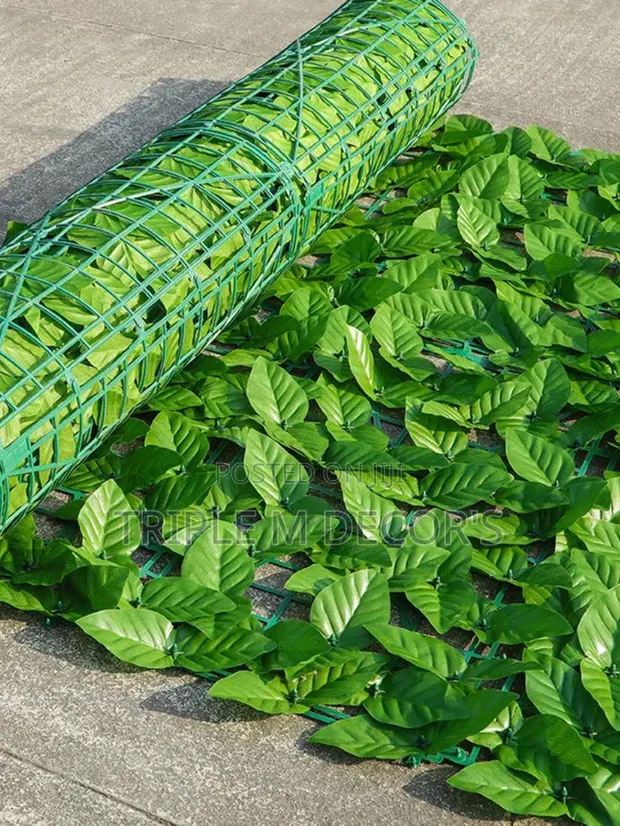 1m x 3m Light Green Artificial Ivy Leaf Privacy Fence Roll - 1