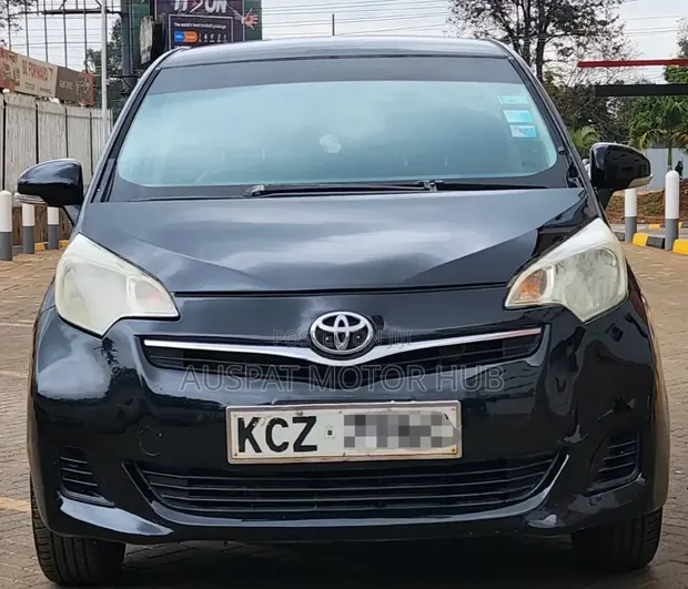 Toyota Ractis 1.5 FWD 2012 Black - 1