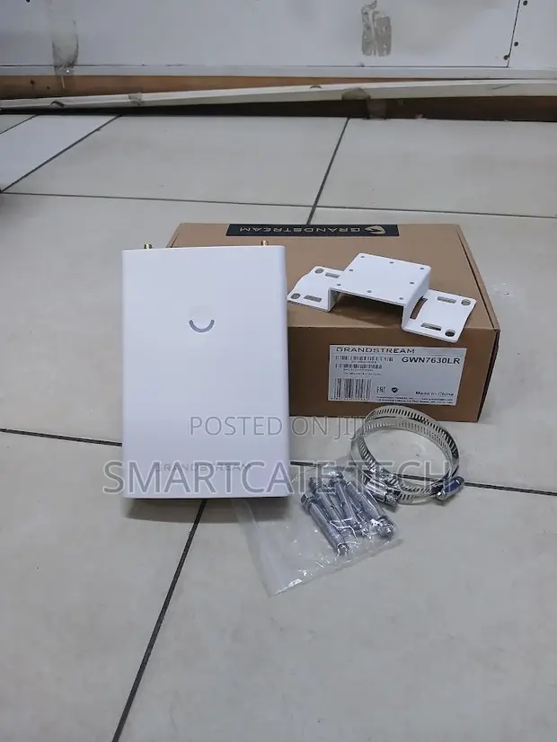 Grandstream GWN7630LR Outdoor Access Point - 1