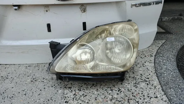 Honda CR-V RD7 Xenon Headlight - 1