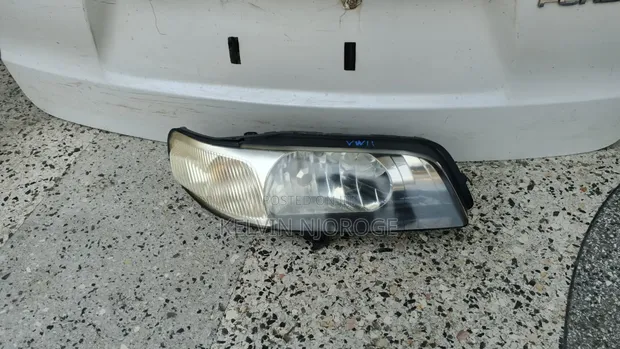 Nissan Expert/Avenir Headlight - Used - 1