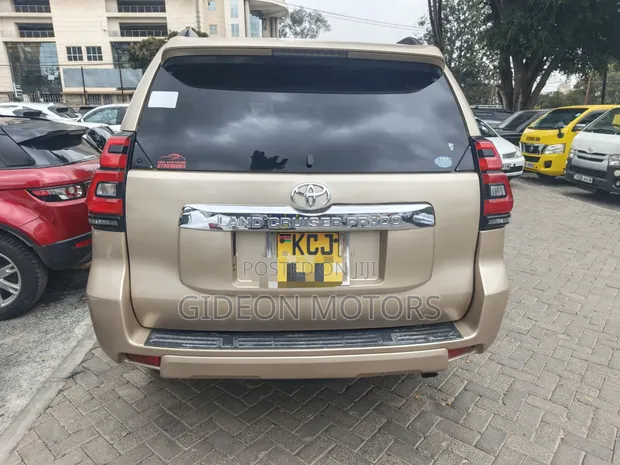 Toyota Land Cruiser Prado TX 2010 Gold - 1