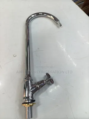 Kifaa cha Maji cha Mfumo wa Shingo ya Swan wa Maabara ya Shule, Chrome/Fedha