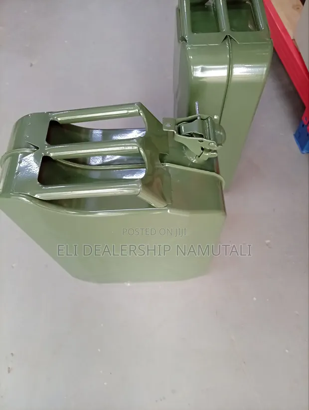 20 Litre Metal Jerry Can - Petrol/Diesel Storage - 1