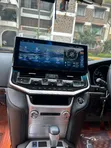 Toyota Land Cruiser 2011 White - 4