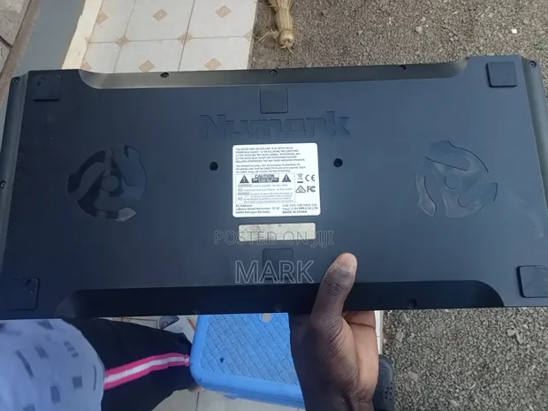 Numark Pro FX DJ Controller (Used) - 1