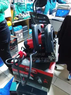 Brand New 1350W Circular Saw (185mm Blade)