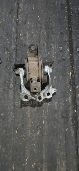 Honda N-WGN Gearbox Mount (Used)
