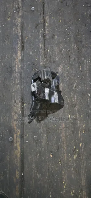 Mazda Demio Gearbox Mount (Used)