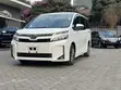 Toyota Voxy V 2WD 7-Seater 2019 White - 3